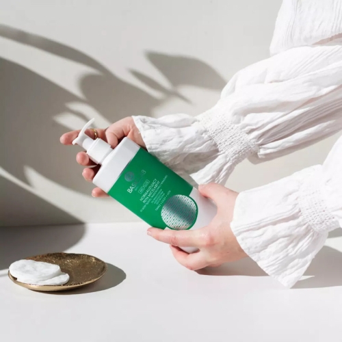 BasicLab normalizujący płyn micelarny do skóry tłustej, trądzilkowej i wrażliwej 500 ml