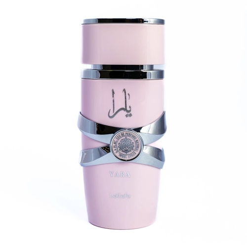 Elegancka buteleczka perfum damskich Yara Lattafa 100 ml z nowoczesnym designem, pokazana na tle luksusowej powierzchni